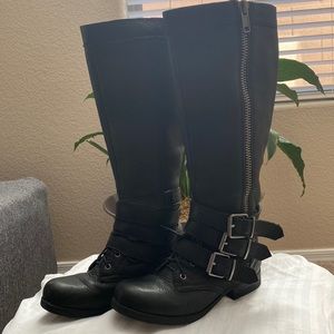 Aldo Leather Women’s high leg boots, size 6